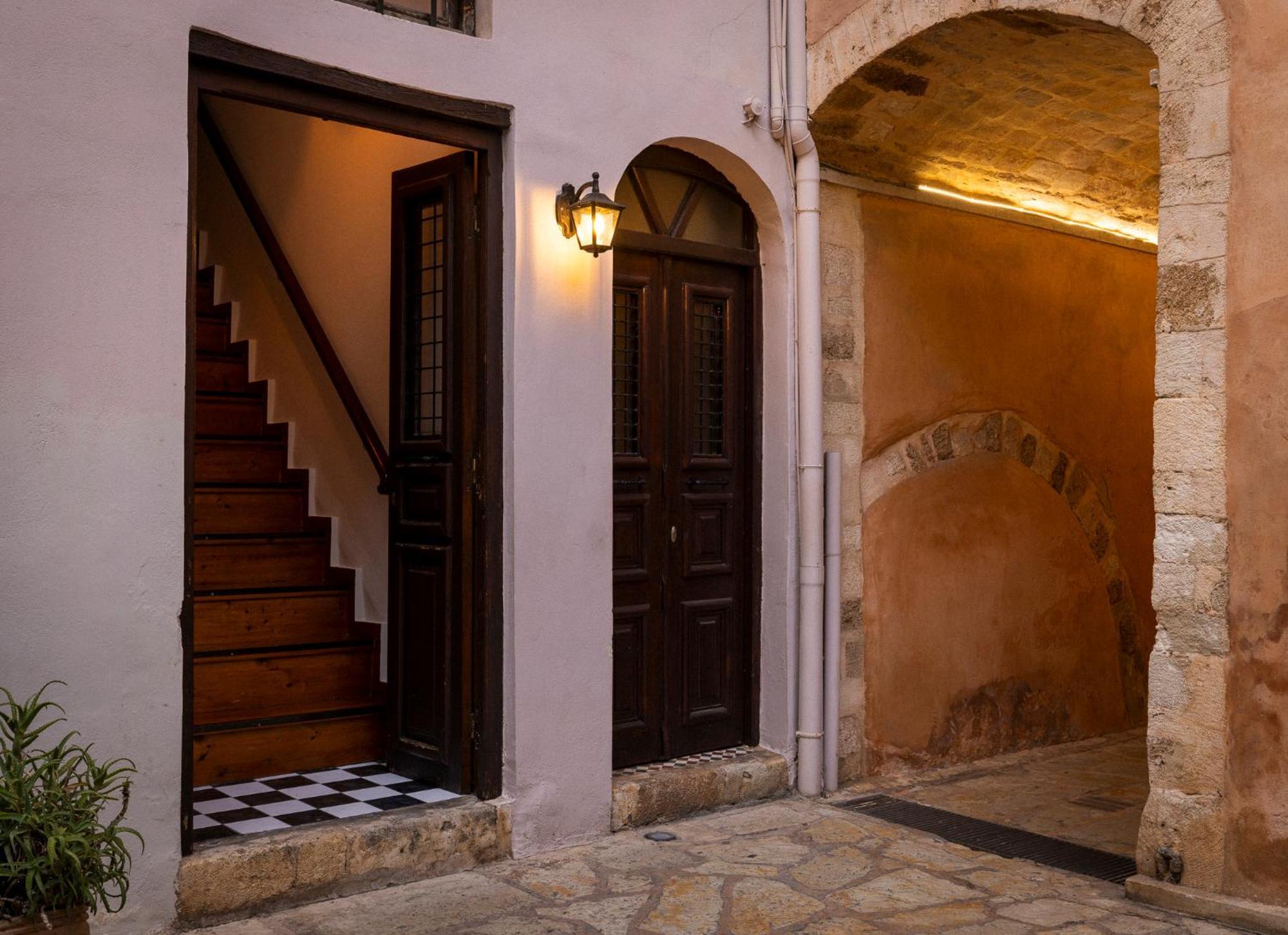 Sundial Lodge Chania  Exteriör bild